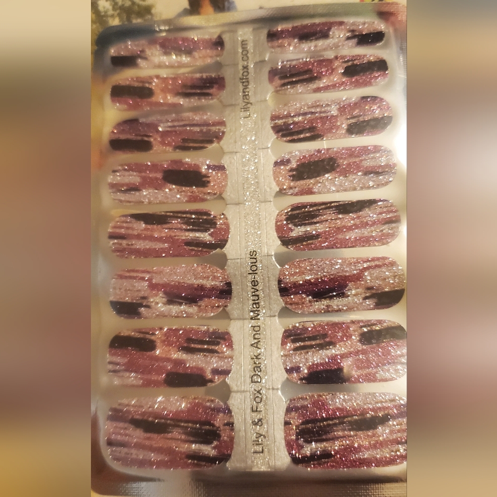 Lily & Fox nail wraps